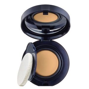 Ester Lauder Perfectionist Serum Compact Makeup